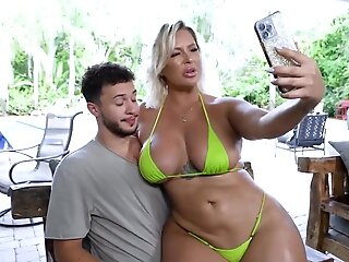 Horny Apoolo Banks Pleases His Curvy Buxom Phat-arsed Step-auntie With His Big Dick By The Pool